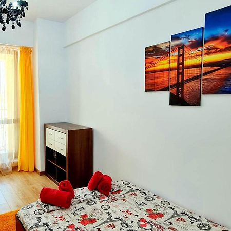 Designed Like Home Apartment Near Palas Mall 이아시 외부 사진