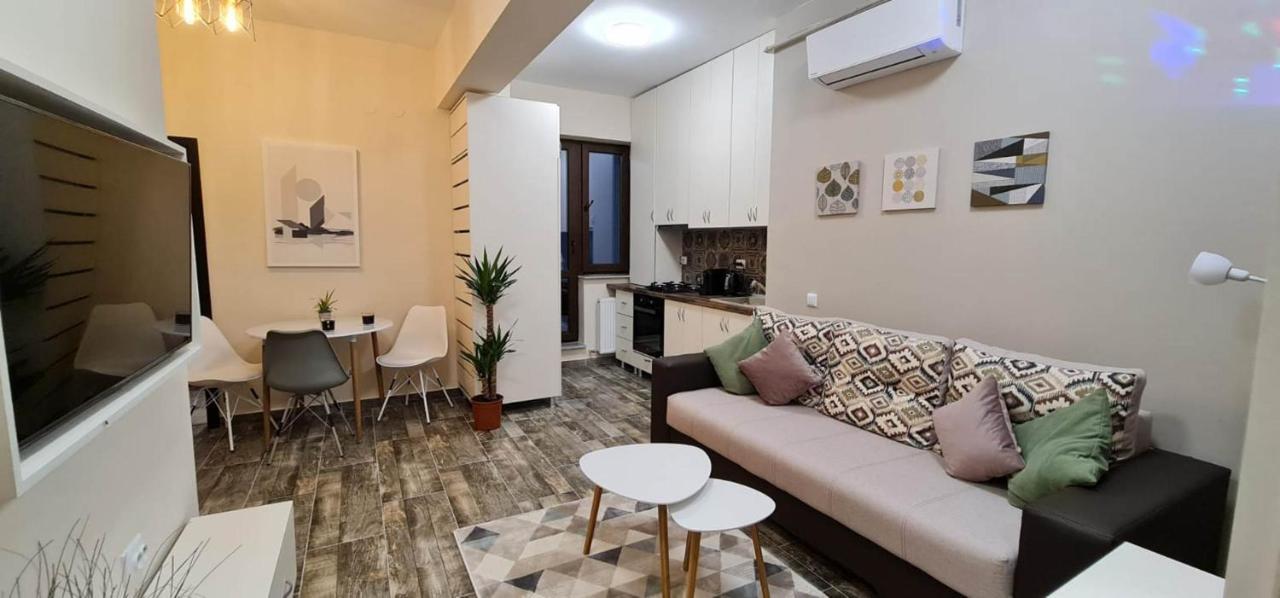 Designed Like Home Apartment Near Palas Mall 이아시 외부 사진