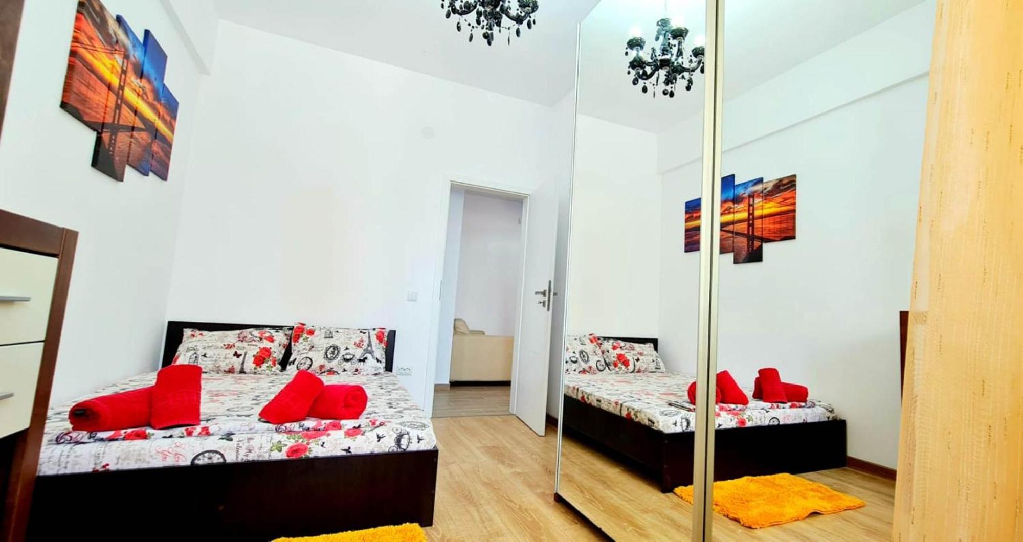 Designed Like Home Apartment Near Palas Mall 이아시 외부 사진